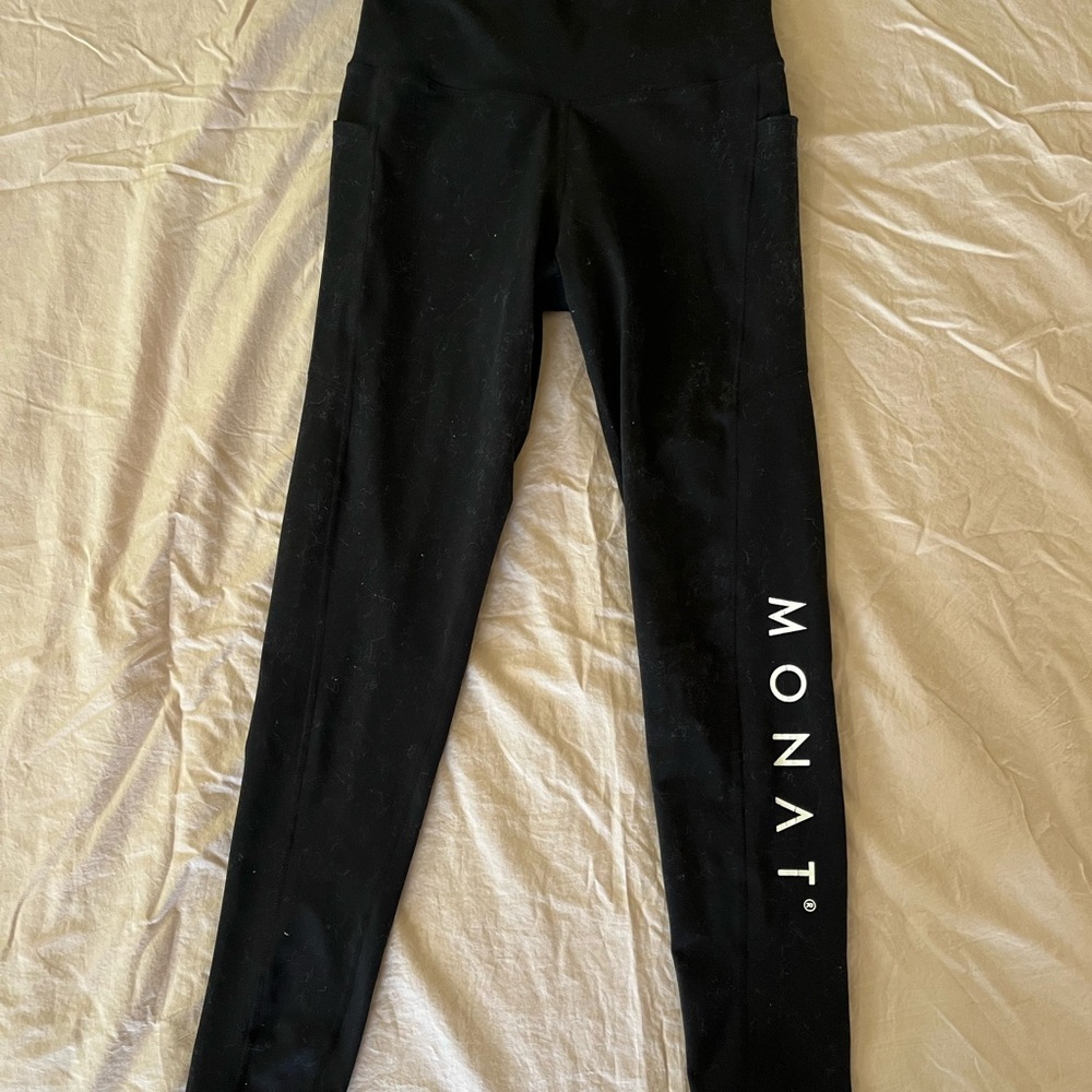 Monat Gear Leggings